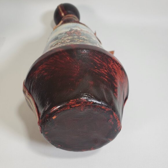 Vintage Eaton Leather-Covered Glass Decanter – Hunting Scene, 12" - Picture 6 of 8